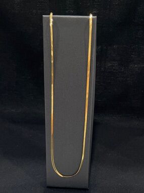 18k Italian 24in 2mm  Gold Herringbone Necklace for Women/Men